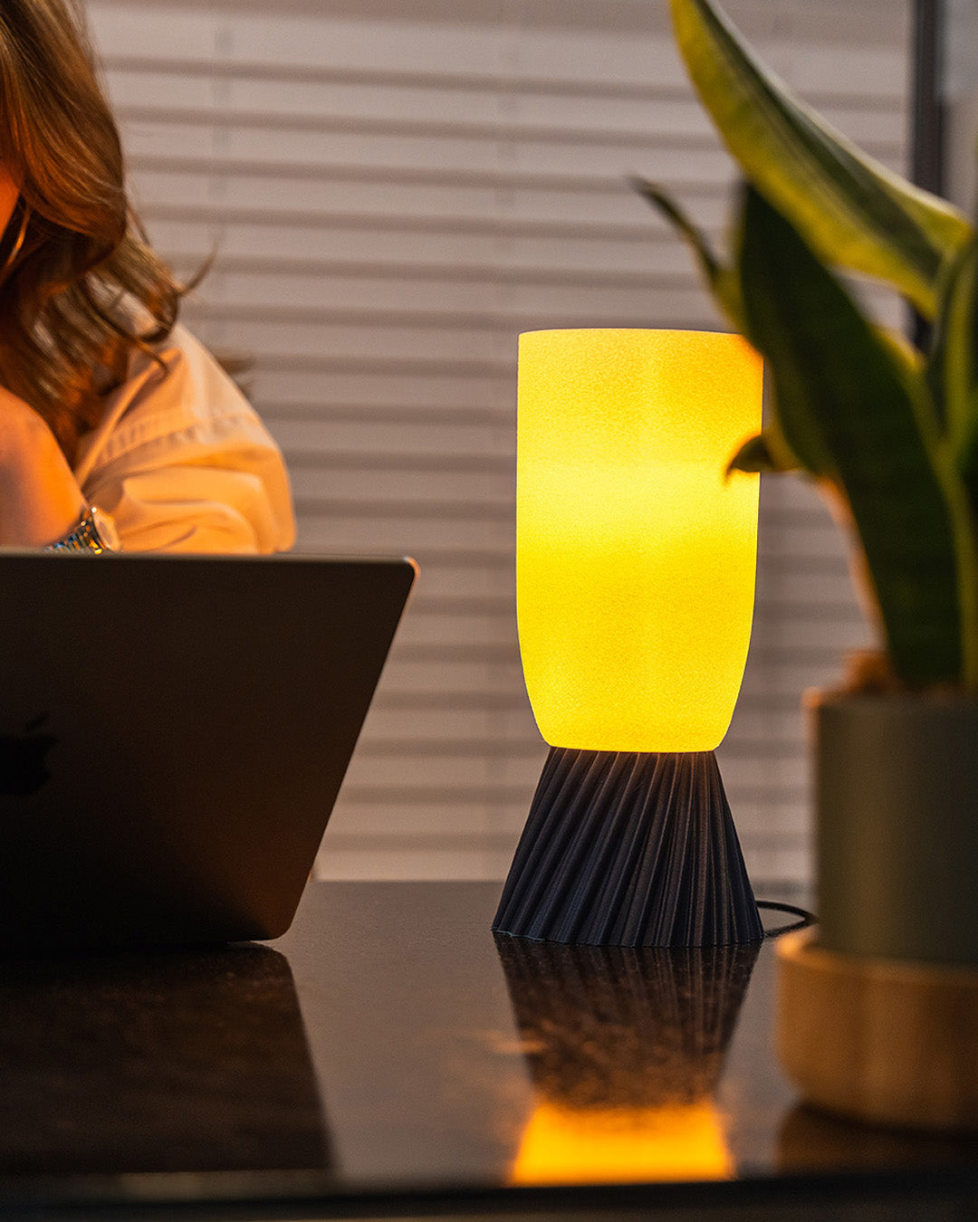 Noir Masa Lambası | Minimal Dekoratif Lamba